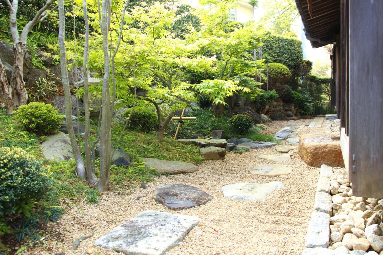 藤花楼 Kamakura Panzió Yamanouchi  Kültér fotó